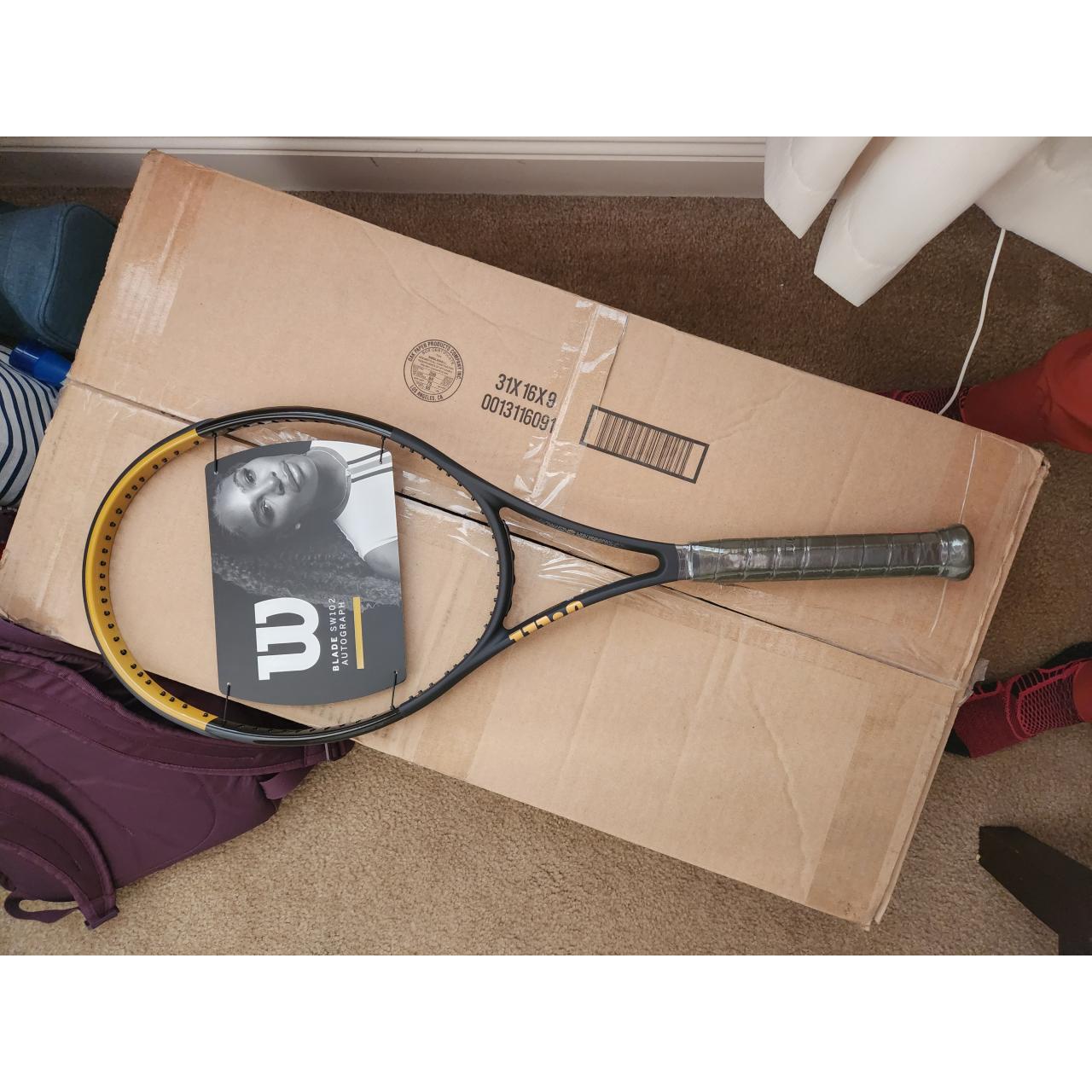 BLADE SW102 AUTOGRAPH V7 TENNIS RACKET